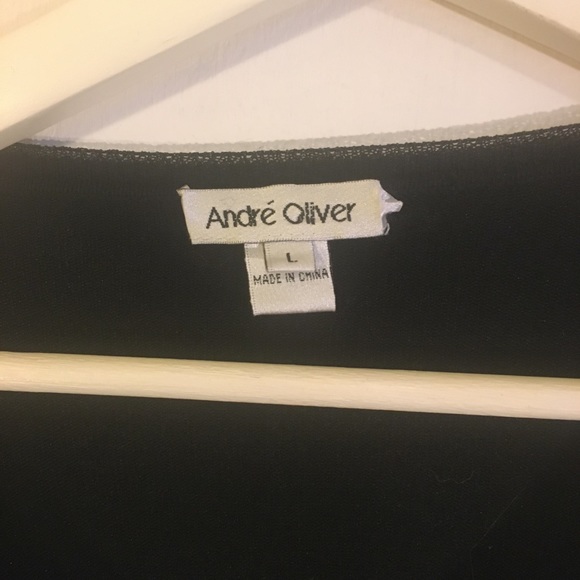 Buttoned sweater - Picture 3 of 5